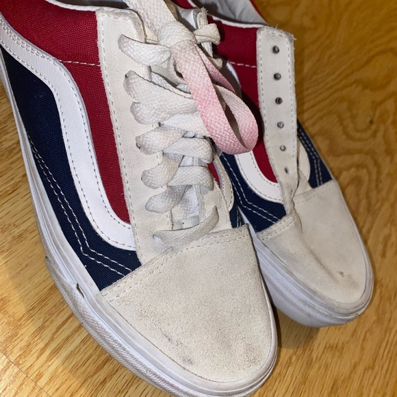 Vans - Picture 5 of 5